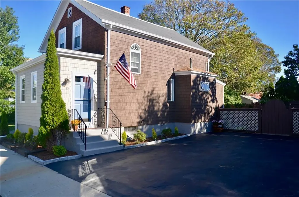 15 Halsey Street Newport RI 02840