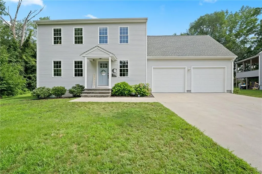 21 Esther Street Cranston RI 02920