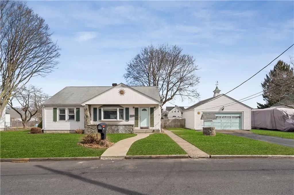 198 Burgess Avenue Pawtucket RI 02861