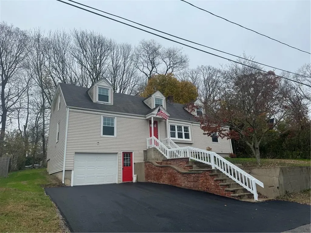 85 Esmond Street West Warwick RI 02893
