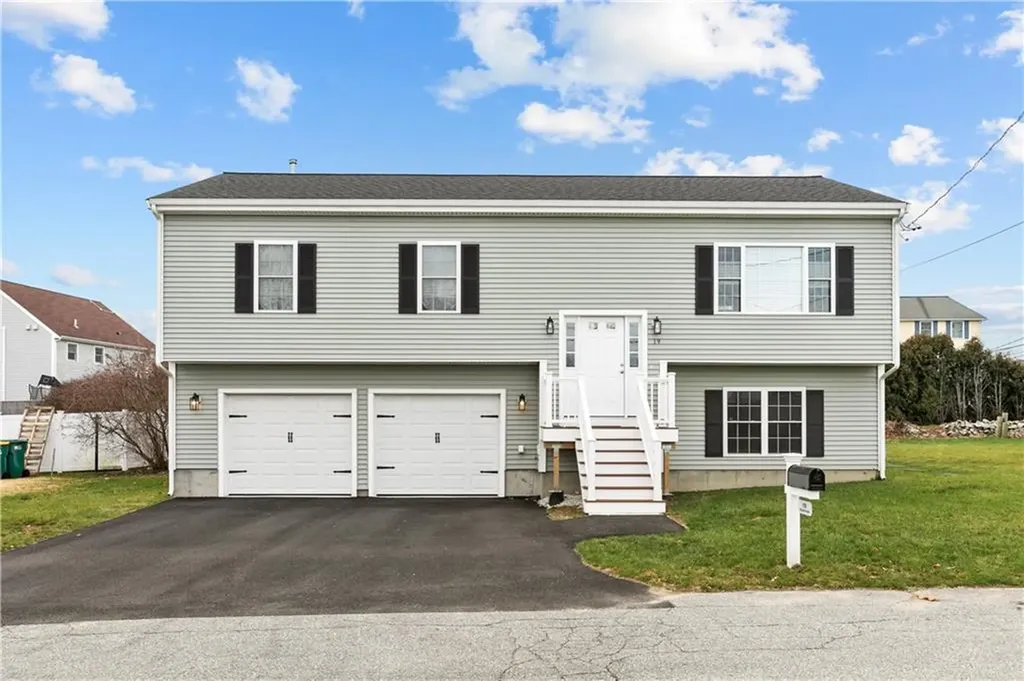 19 Hillside Road Portsmouth RI 02871