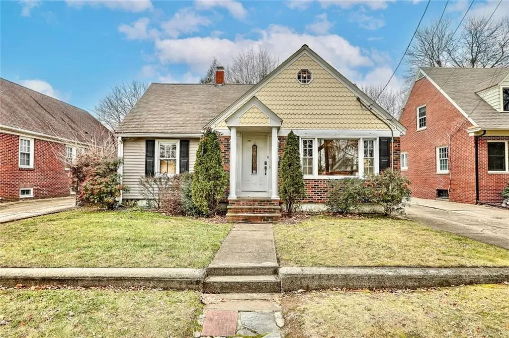 636 Pleasant Valley Parkway Providence RI 02908
