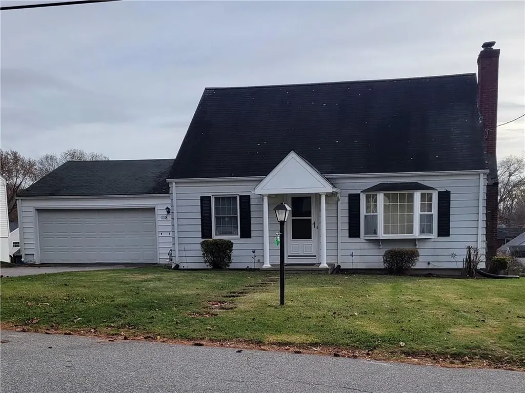 118 Hadde Avenue Cumberland RI 02864