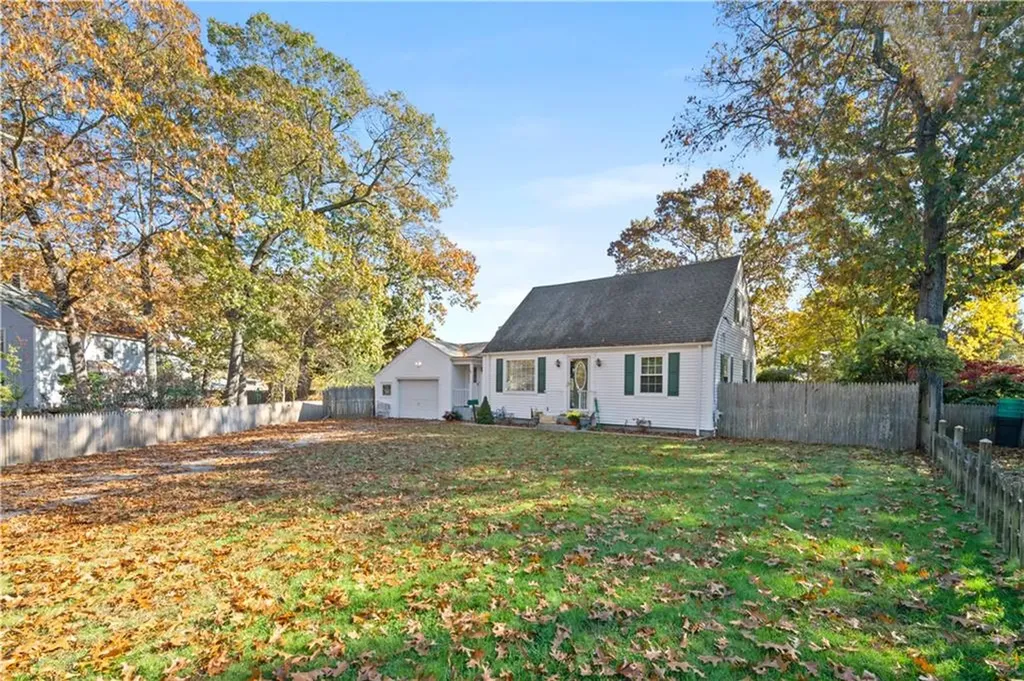 88 Fairway Lane Warwick RI 02889