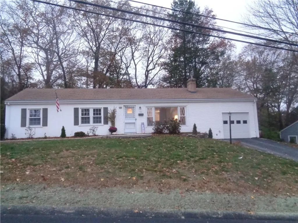 153 Diamond Hill Road Warwick RI 02886