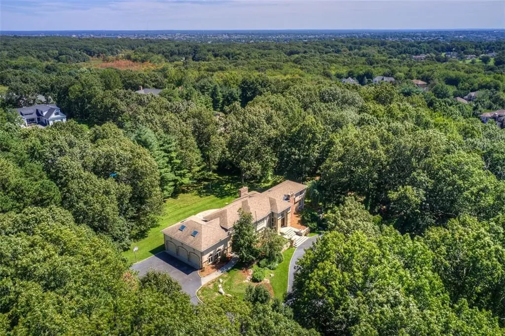 33 Dennell Drive Lincoln RI 02865