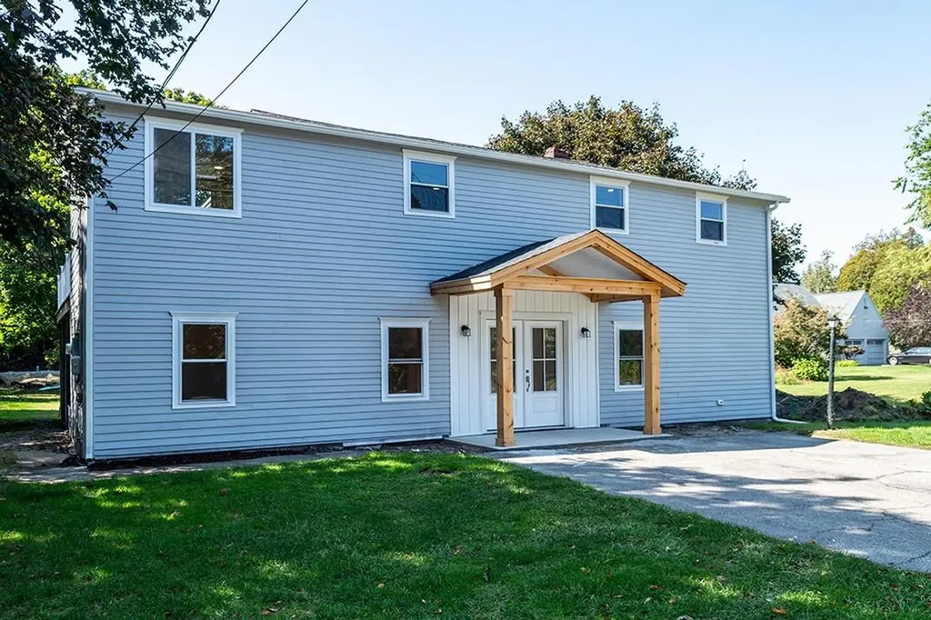 3785 Main Road Tiverton RI 02878