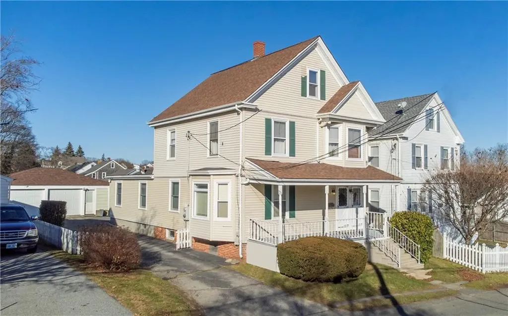 11 Robinson Street Newport RI 02840