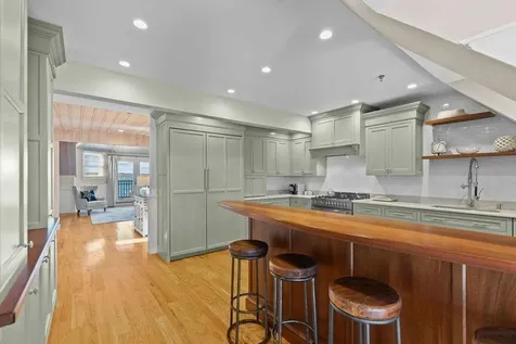 125 Corys Lane Portsmouth RI 02871