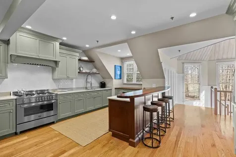 125 Corys Lane Portsmouth RI 02871