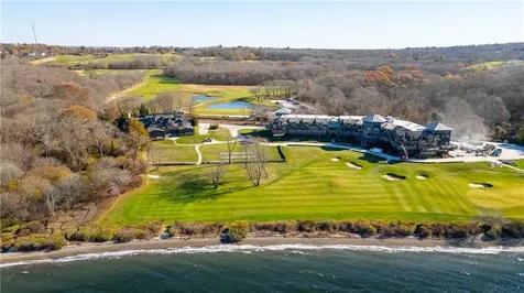 125 Corys Lane Portsmouth RI 02871