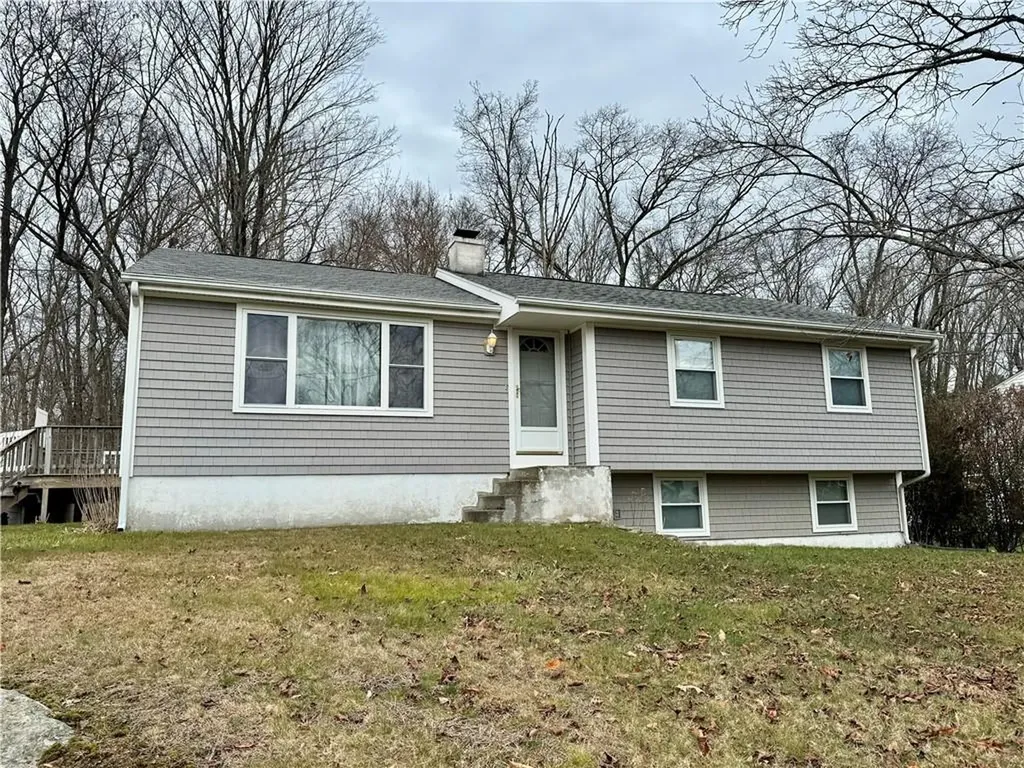 34 Meadowbrook Drive Cumberland RI 02864