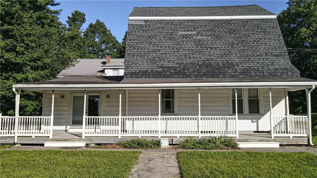 8 Ryan Avenue Cumberland RI 02864