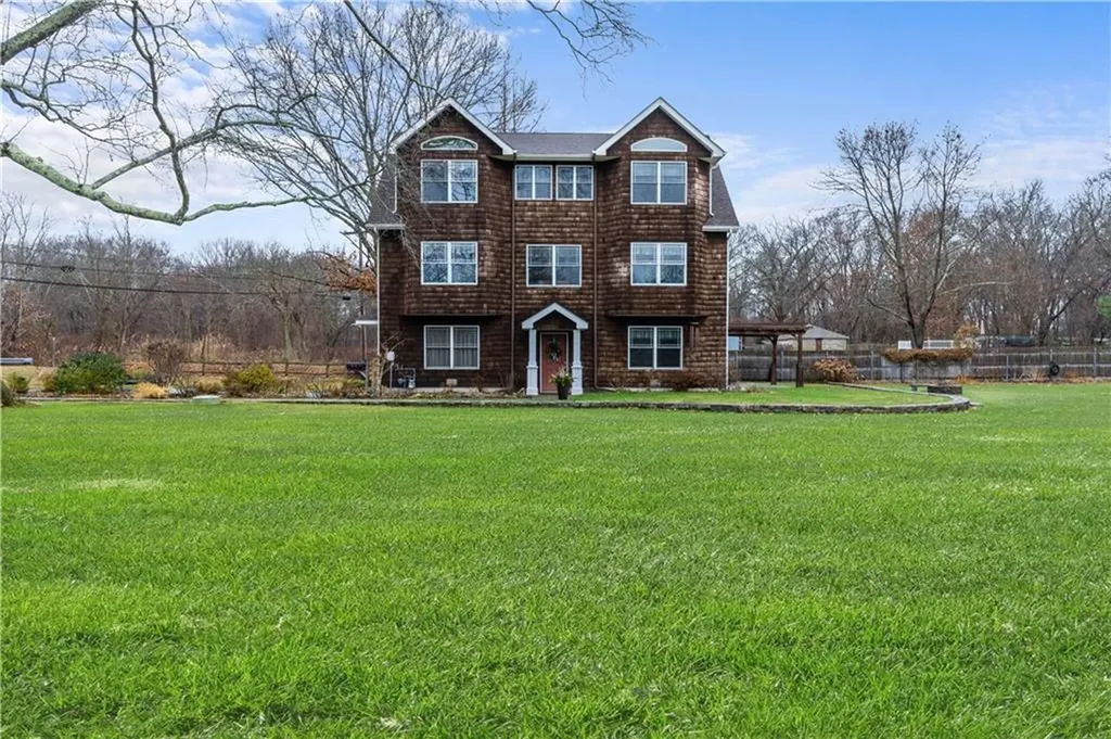96 Tidewater Drive Warwick RI 02889