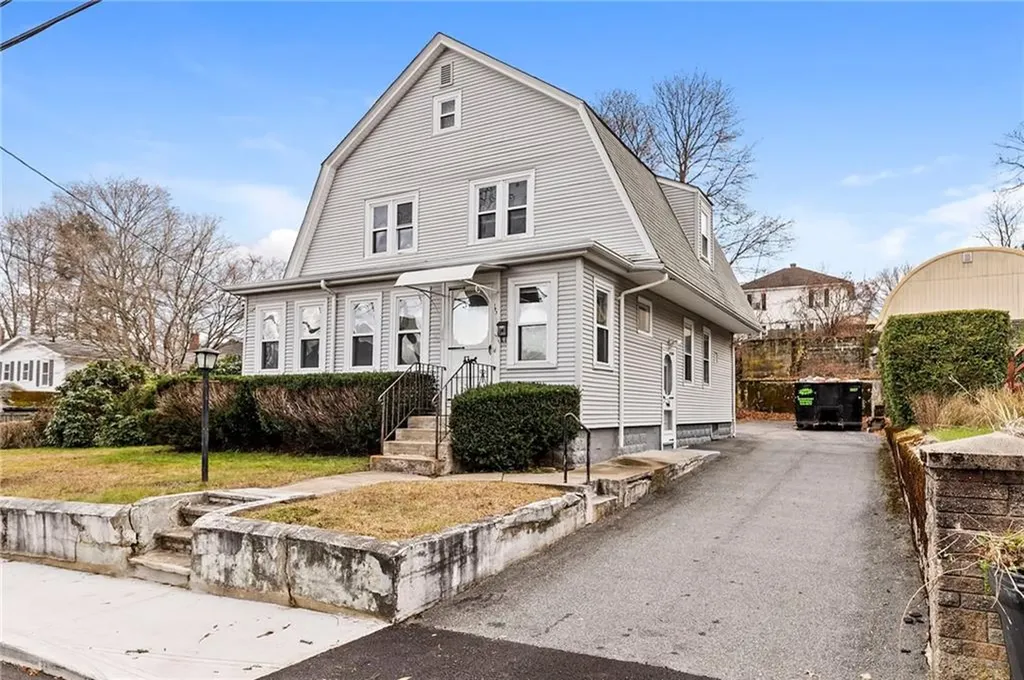 16 Potter Avenue West Warwick RI 02893