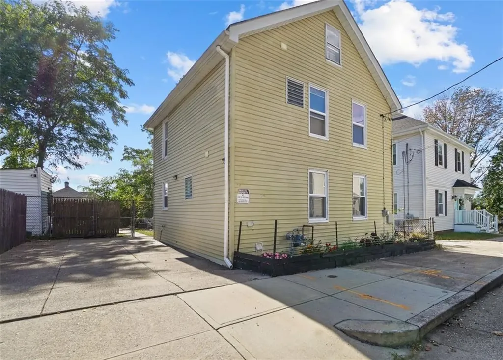 34 Park Street Central Falls RI 02863