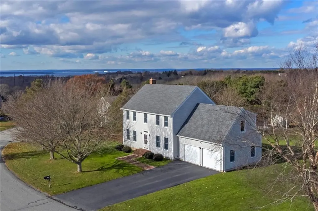 129 Stonegate Drive Portsmouth RI 02871