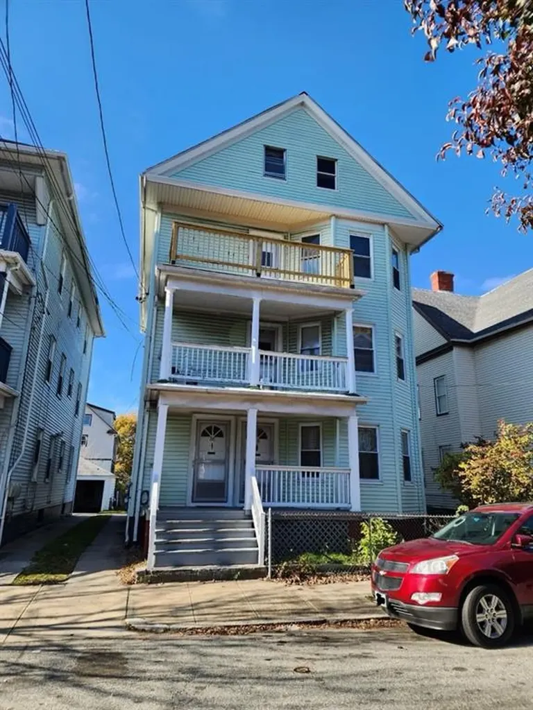 86 Ayrault Street Providence RI 02908