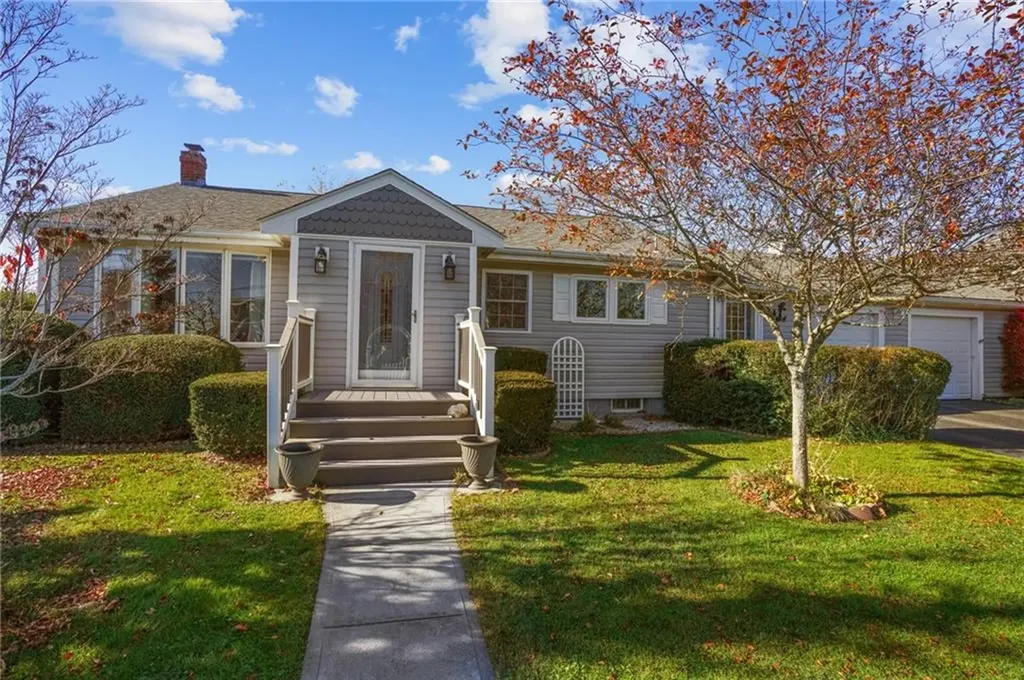 2 Ruth Street Middletown RI 02842