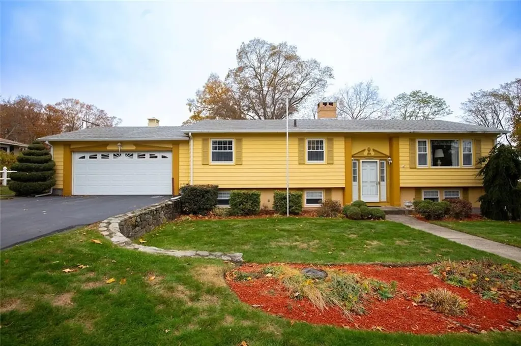 30 Linwood Drive Johnston RI 02919