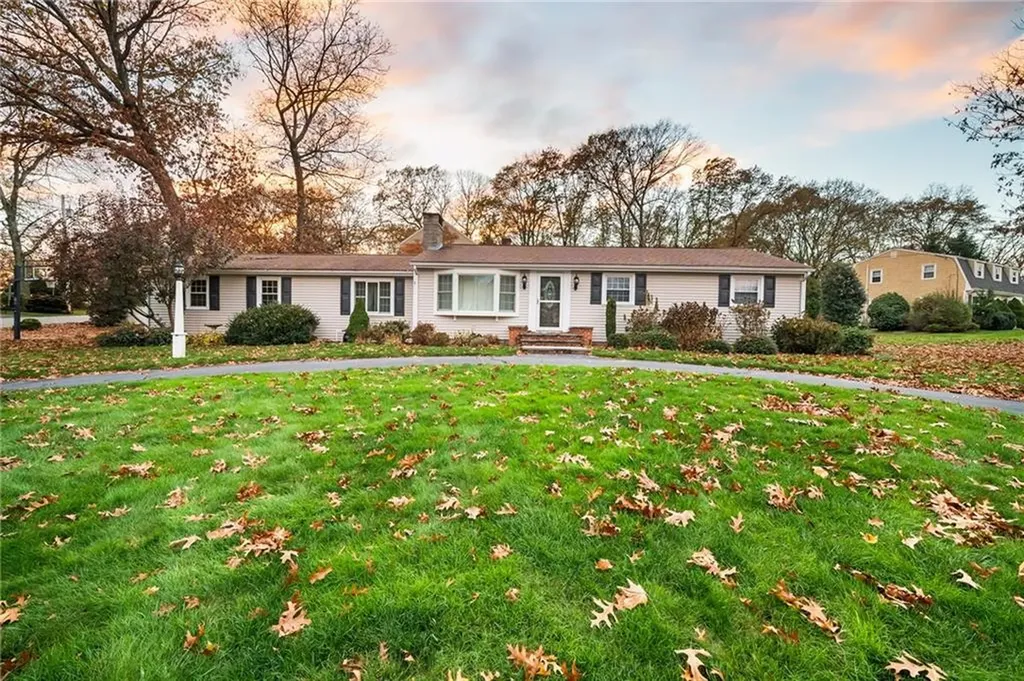 2 Apache Lane Cumberland RI 02864