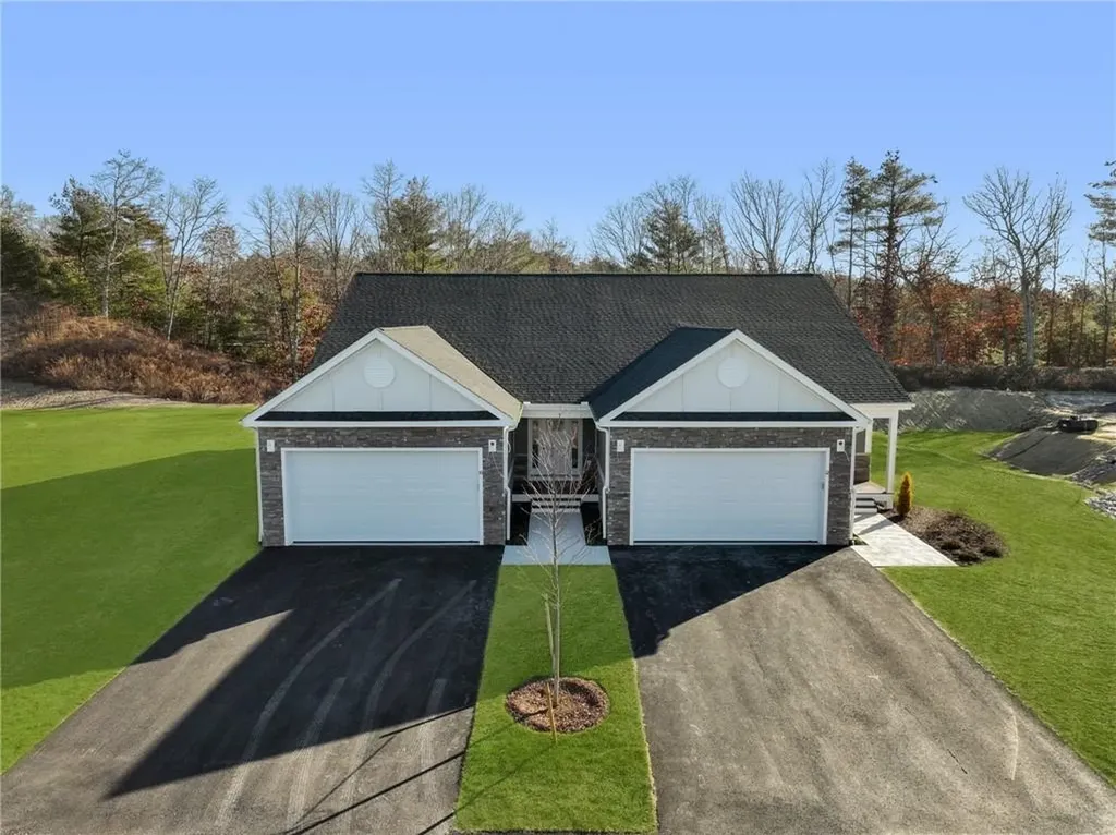 18 Overlook Lane Glocester RI 02814