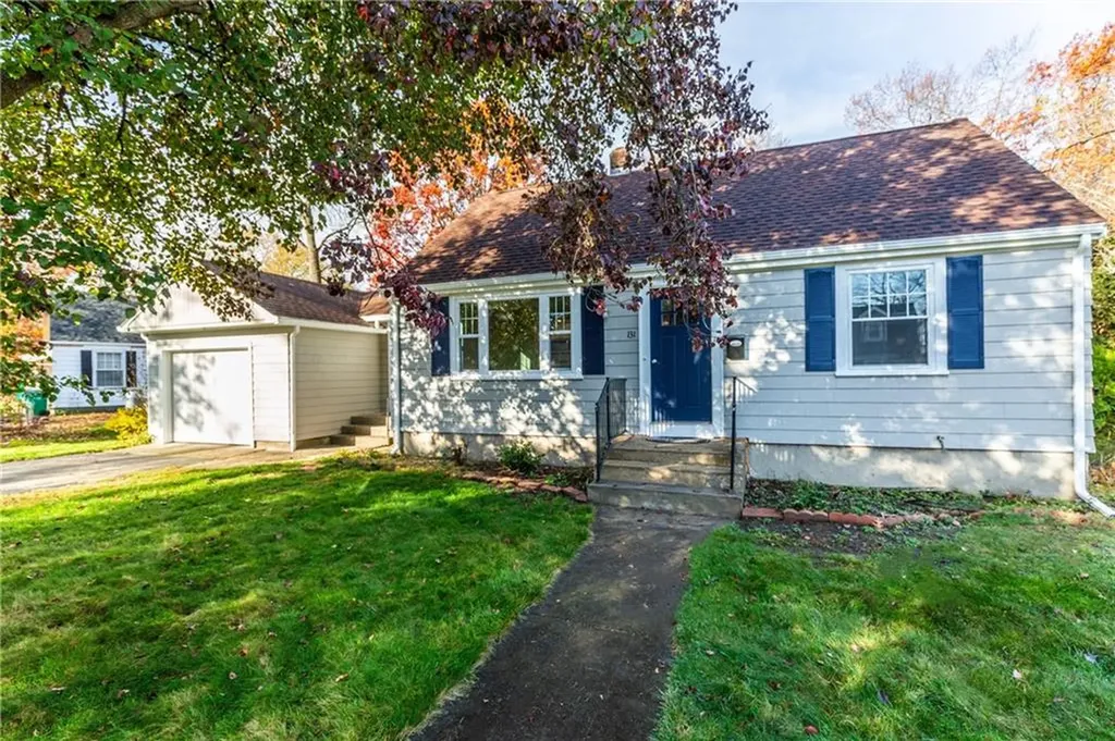 131 Hiawatha Street Warwick RI 02888