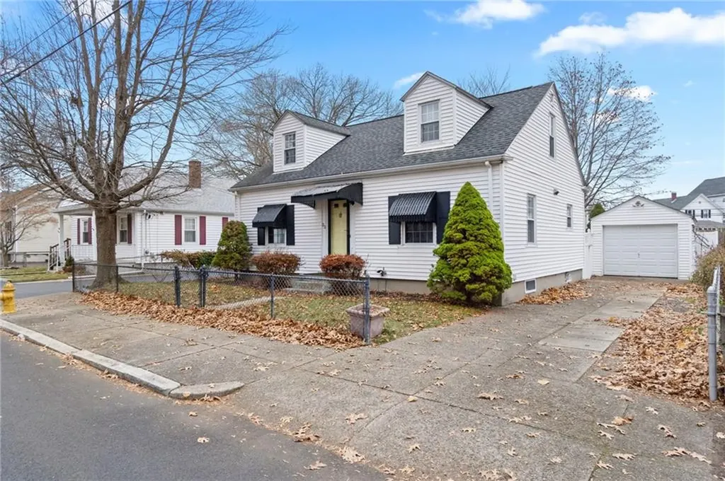 32 Cameron Street Pawtucket RI 02861