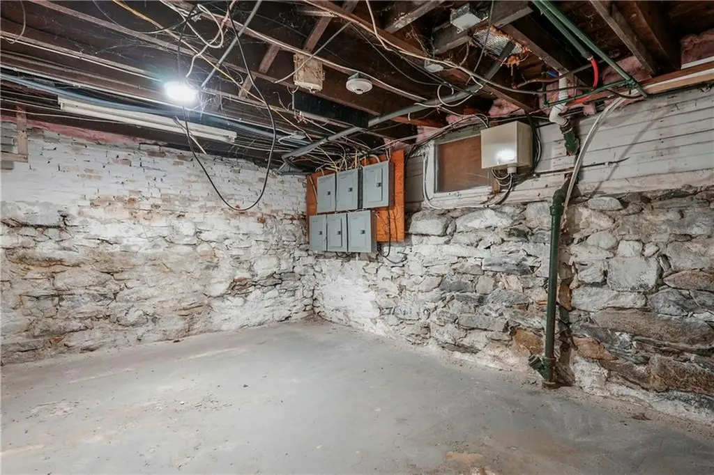 35 Greene Street Woonsocket RI 02895