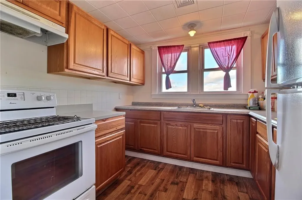46 Granite Street Westerly RI 02891