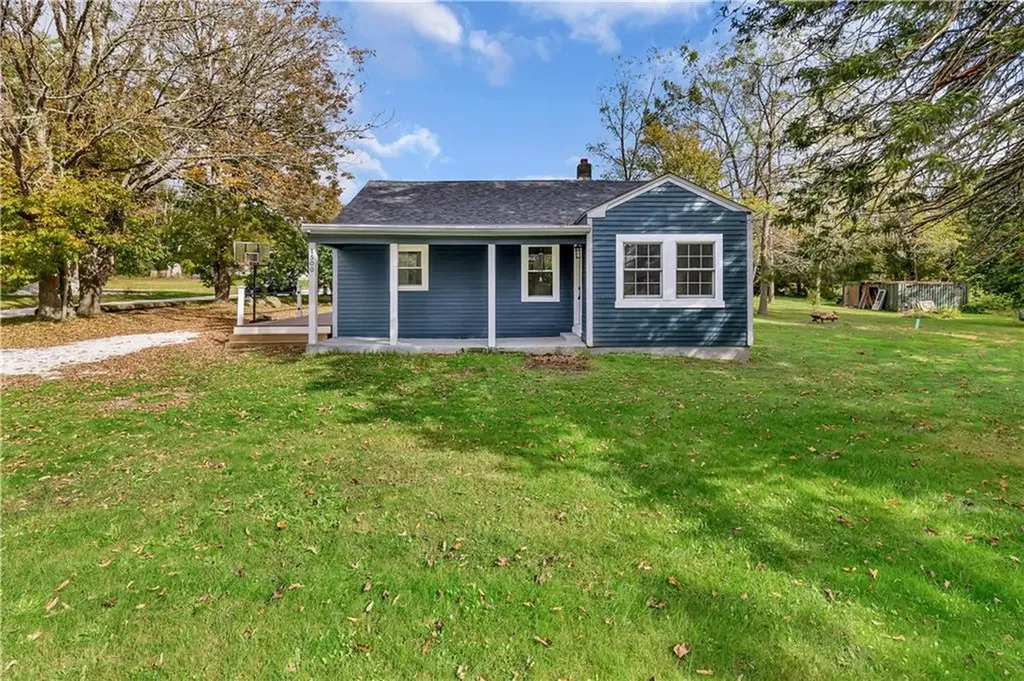 1500 Crandall Road Tiverton RI 02878