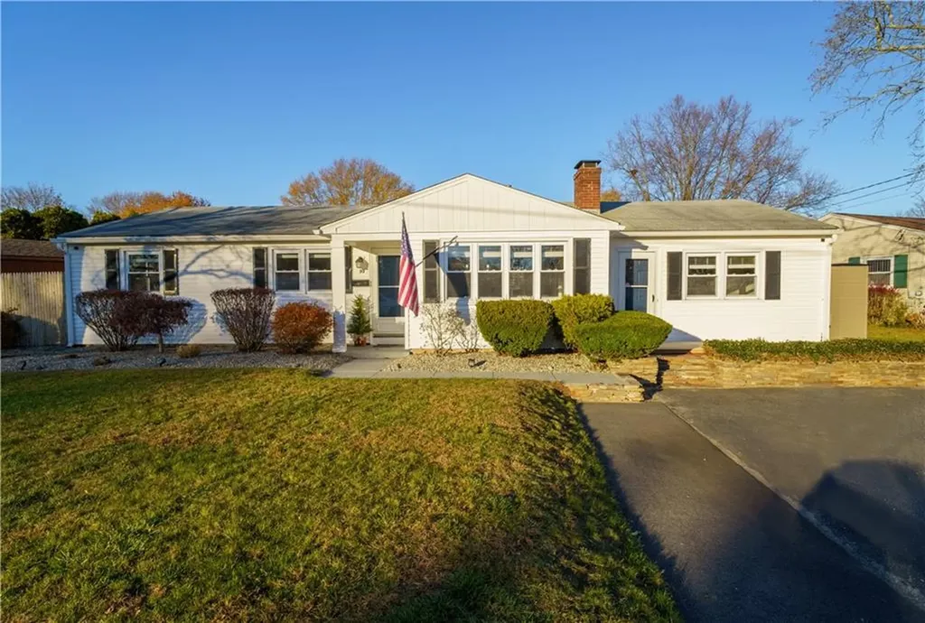 99 Inez Avenue Warwick RI 02886