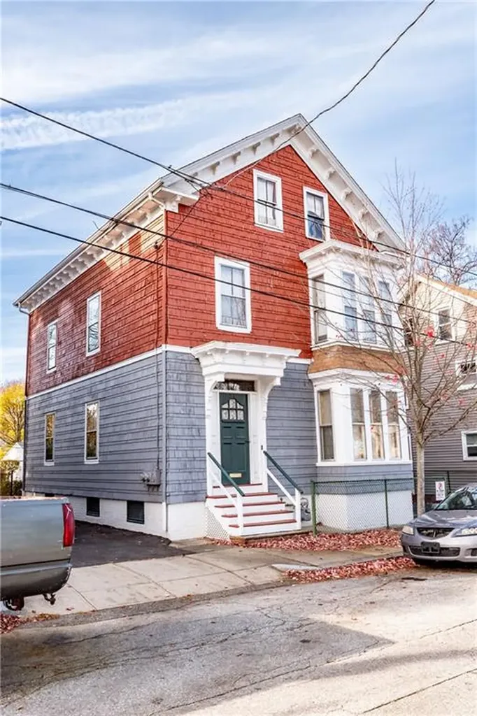16 Esten Street Providence RI 02908