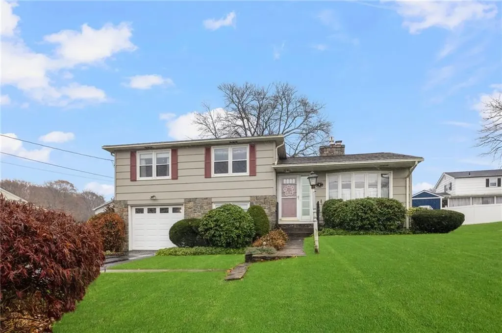 16 Bayberry Drive West Warwick RI 02893
