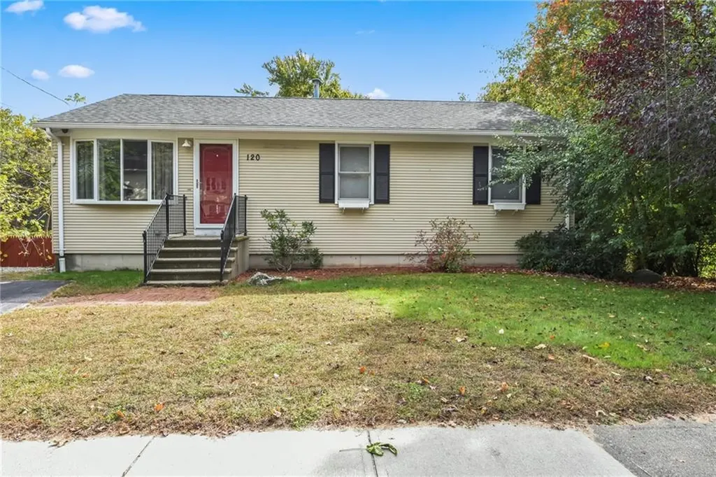 120 Eastgate Drive Warwick RI 02886