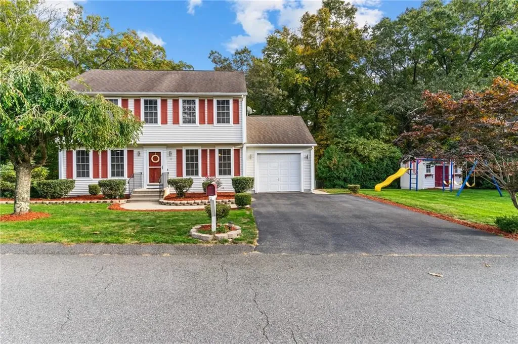 18 Riverview Drive Cumberland RI 02864