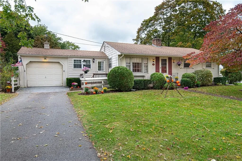 24 Cindy Lane Coventry RI 02816