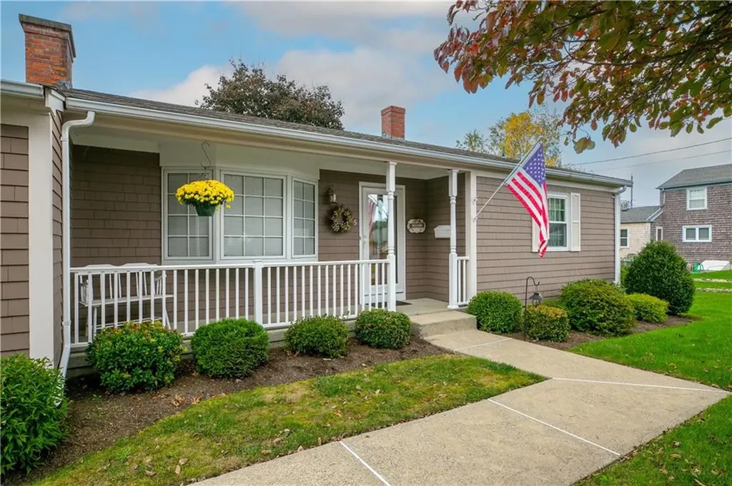 5 Linwood Court Warren RI 02885