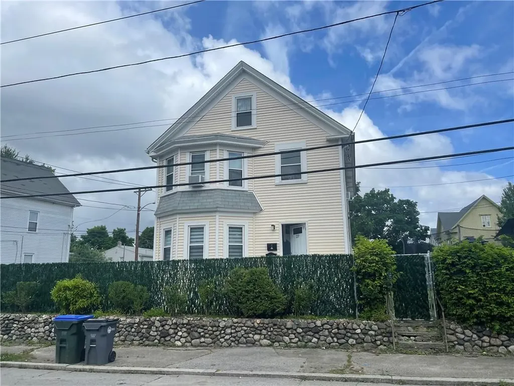273 Lowell Avenue Providence RI 02909