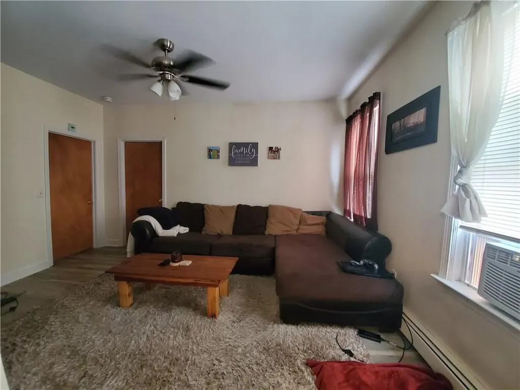 103 Hamlet Avenue Woonsocket RI 02895