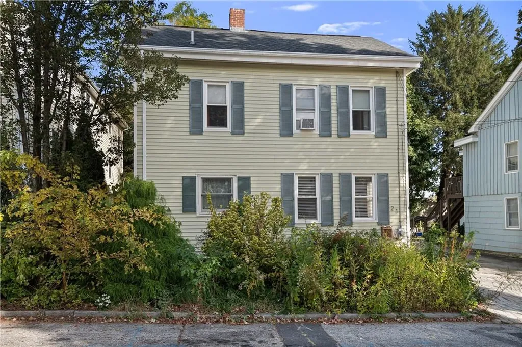 21 Vaughan Street Providence RI 02904