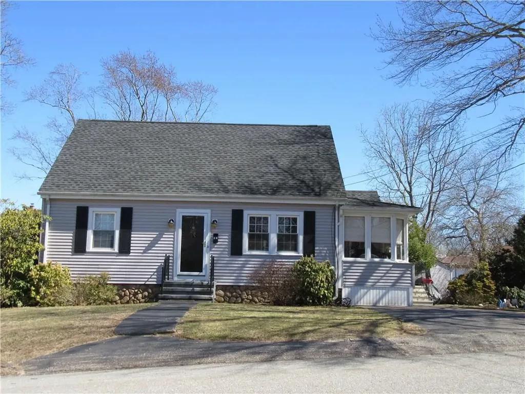 47 Bellevue Avenue Westerly RI 02891