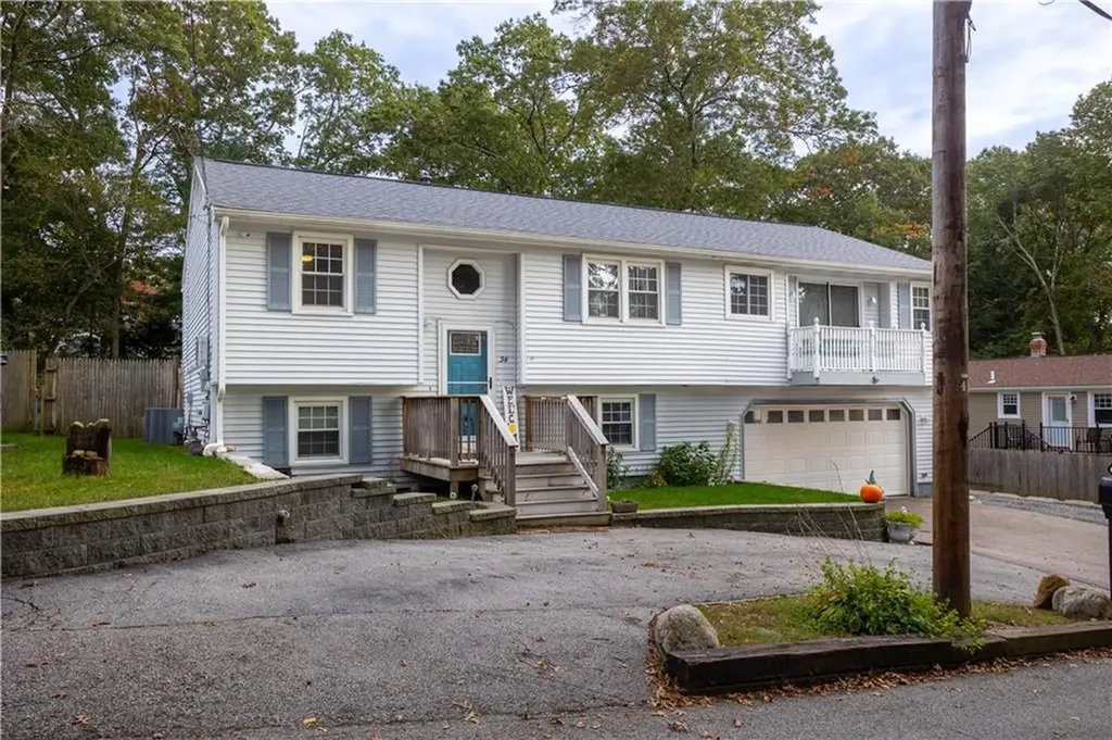 34 Mohawk Street Coventry RI 02816