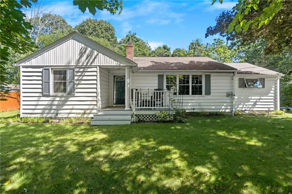 517 Knotty Oak Road Coventry RI 02816