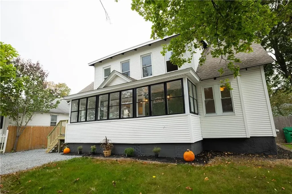 35 Allard Street Warwick RI 02889