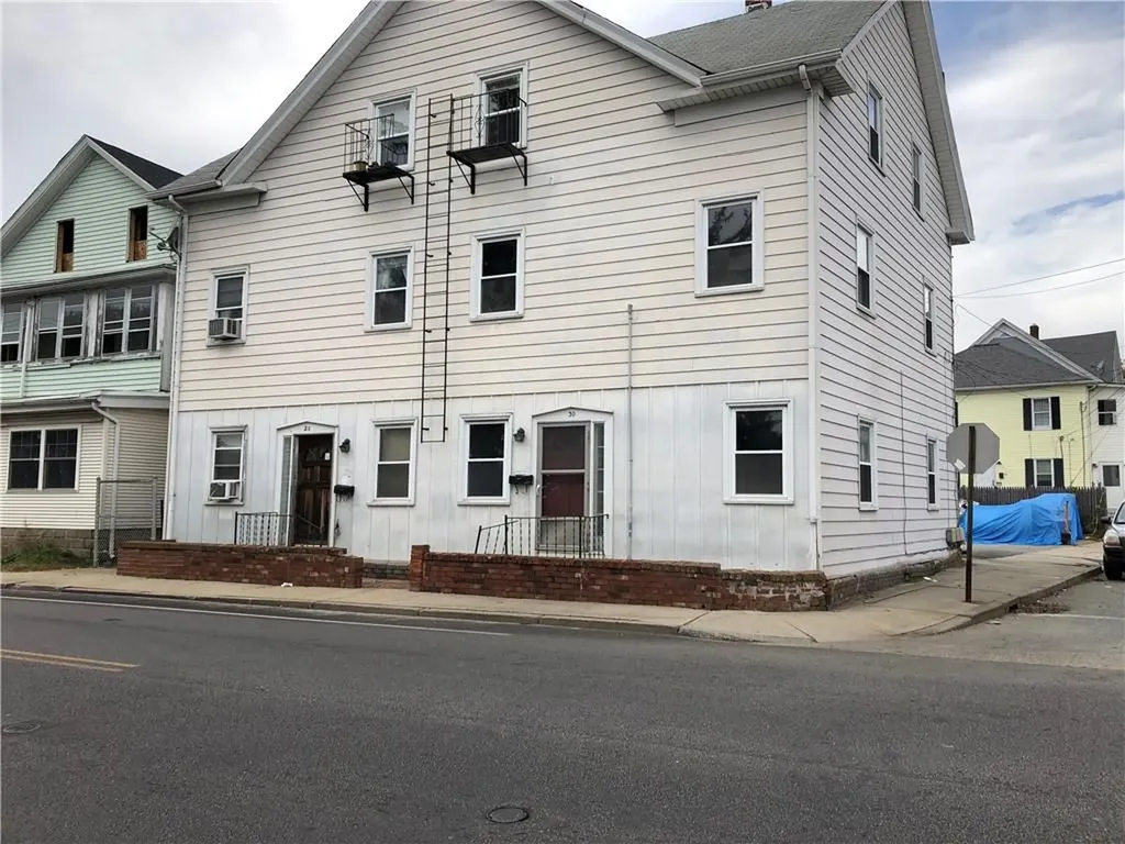 2 48 Bettez Street West Warwick RI 02893