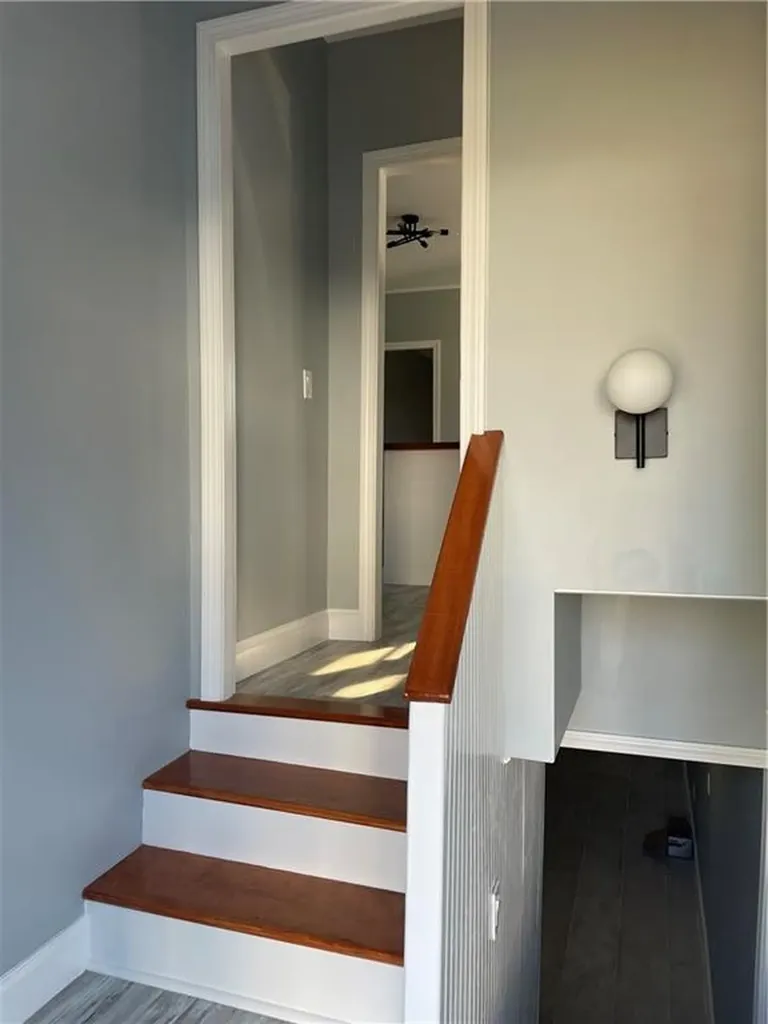 102 Ophelia Street Providence RI 02909