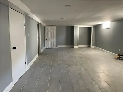 102 Ophelia Street Providence RI 02909