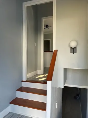 102 Ophelia Street Providence RI 02909