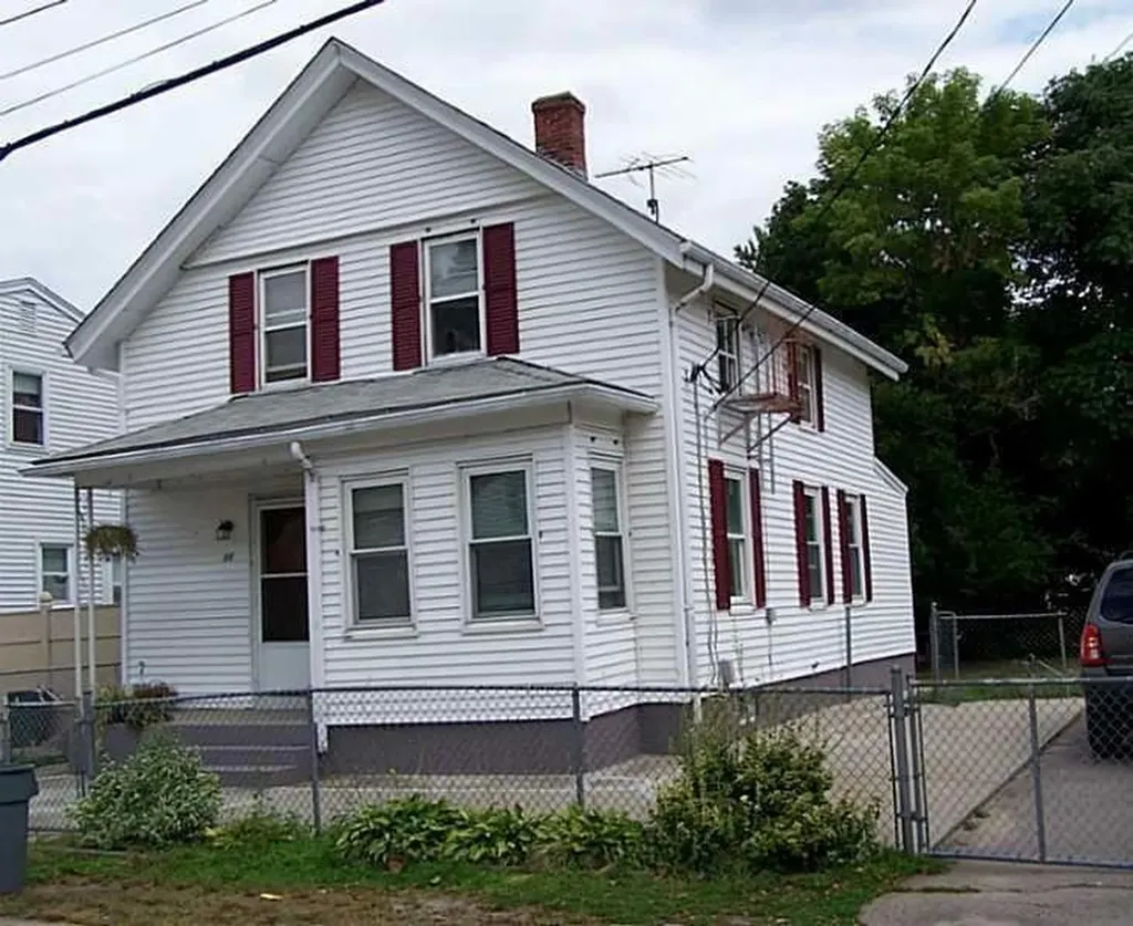 11 King Street Pawtucket RI 02860